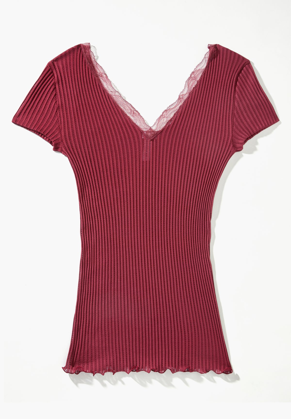 Maude Privé | T-Shirt Short Sleeve V-Neck - cranberry