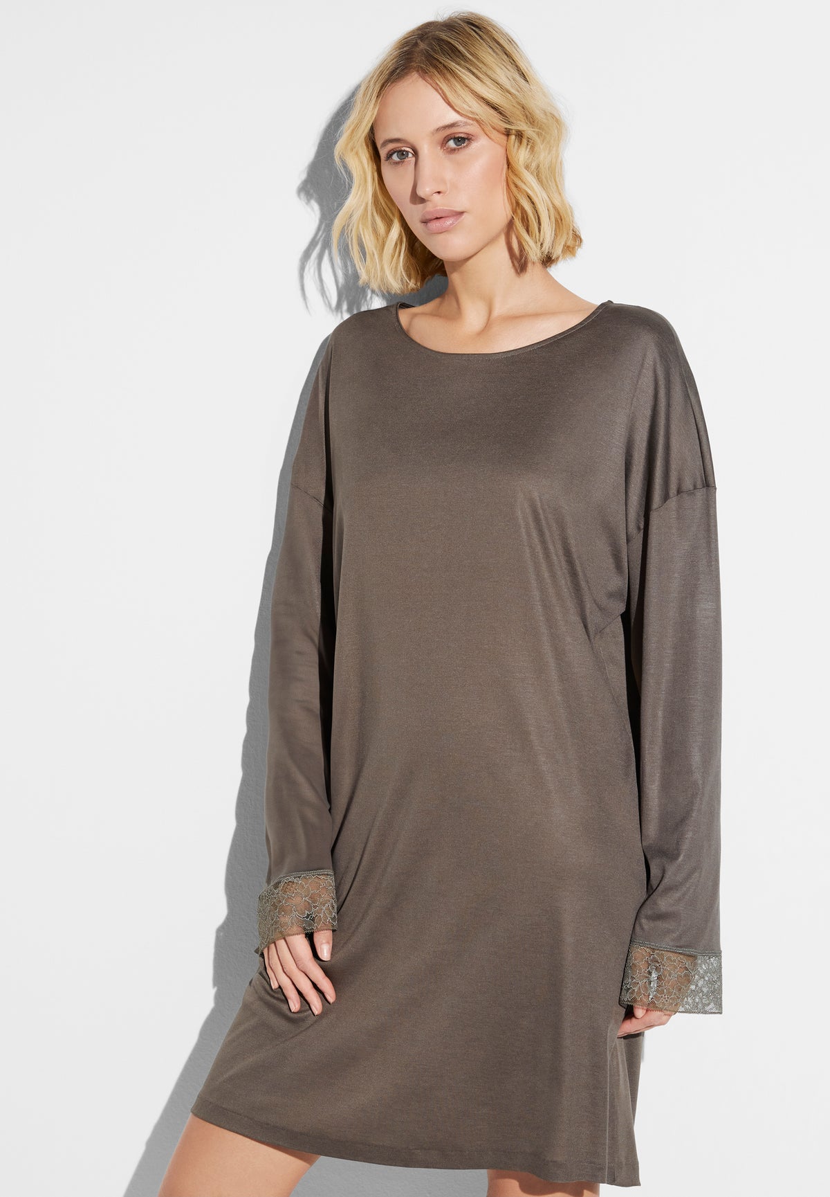 Silk Dreams | Sleepshirt Long Sleeve - olive brown