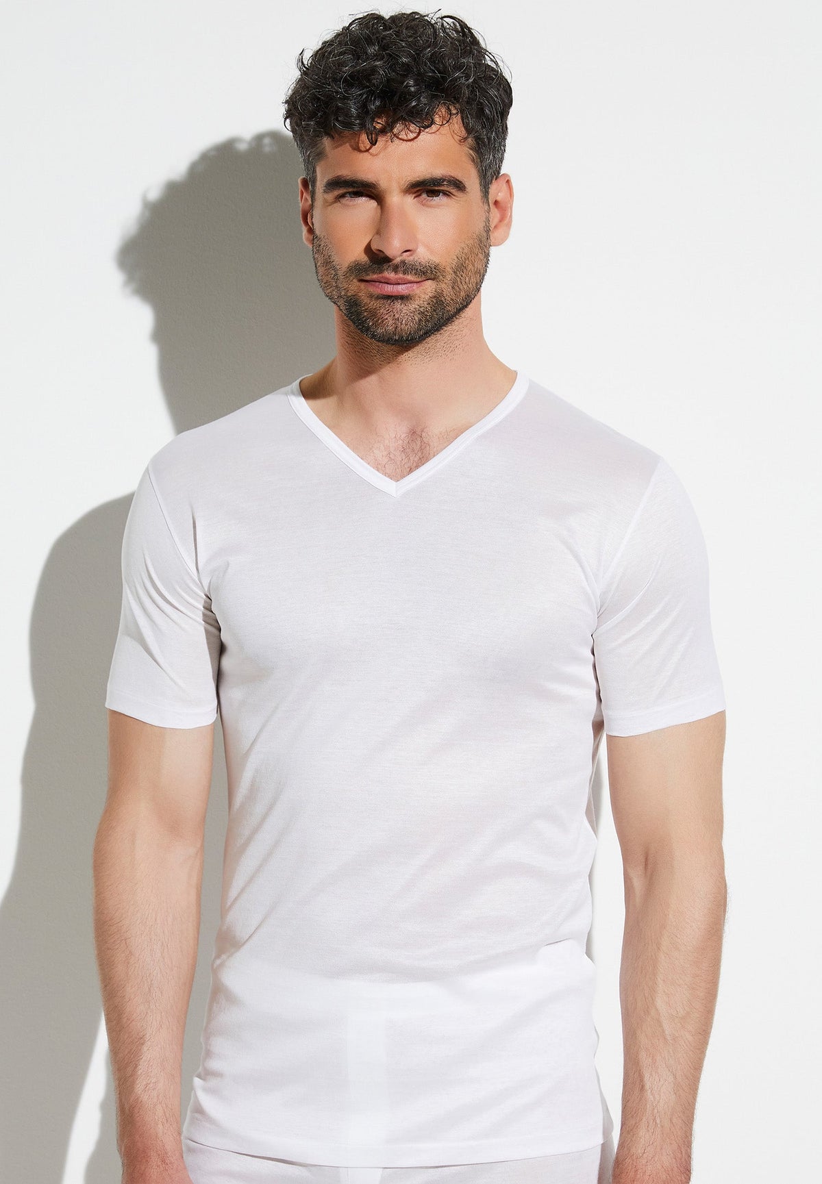 Royal Classic | T-Shirt Short Sleeve V-Neck - white | Super fine