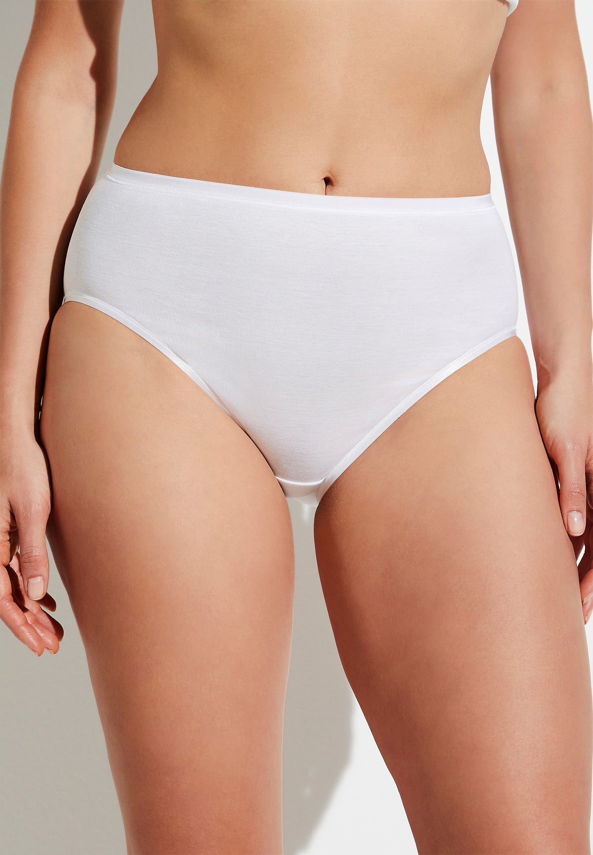 Hanro Women's Cotton Seamless Full Brief Panty, Black, X-Small at   Women's Clothing store: Briefs Underwear