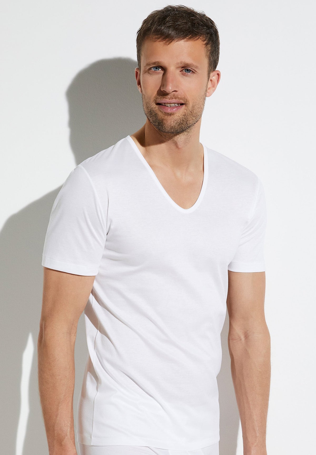 Sea Island | T-Shirt kurzarm V-Ausschnitt - white