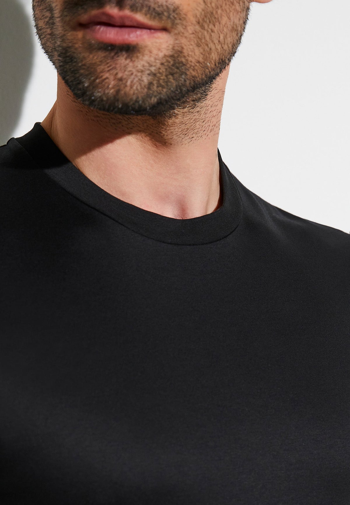 Sea Island | T-Shirt Short Sleeve, Round Neck - black