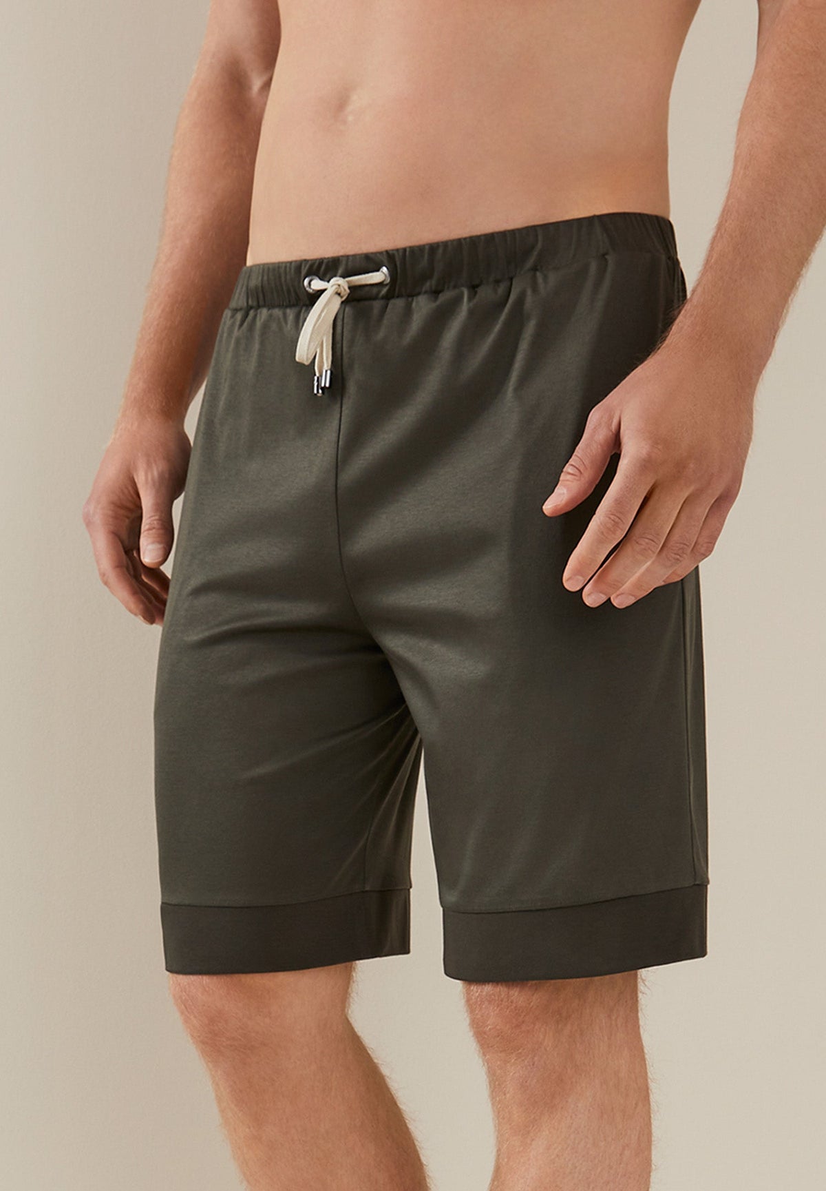 Sea Island | Hose kurz - black olive