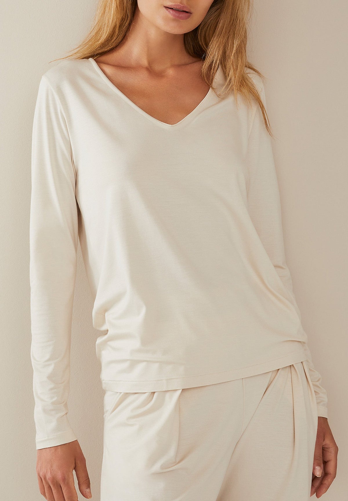 Pureness | T-Shirt Long Sleeve V-Neck - sand