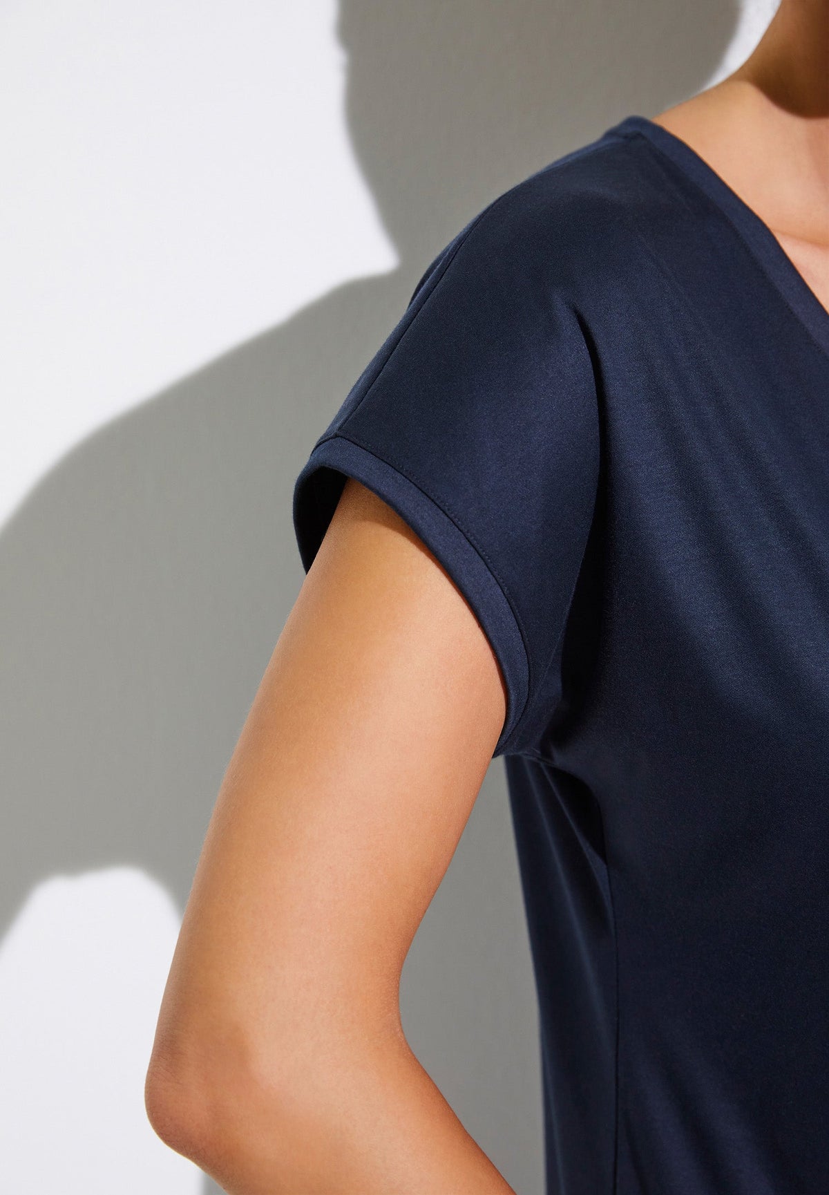 Sea Island | T-Shirt Short Sleeve V-Neck - twilight blue