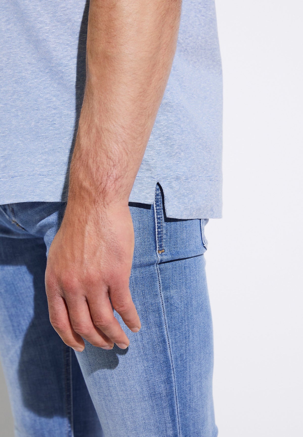 Cotton/Linen Stripes | T-Shirt Short Sleeve - light blue