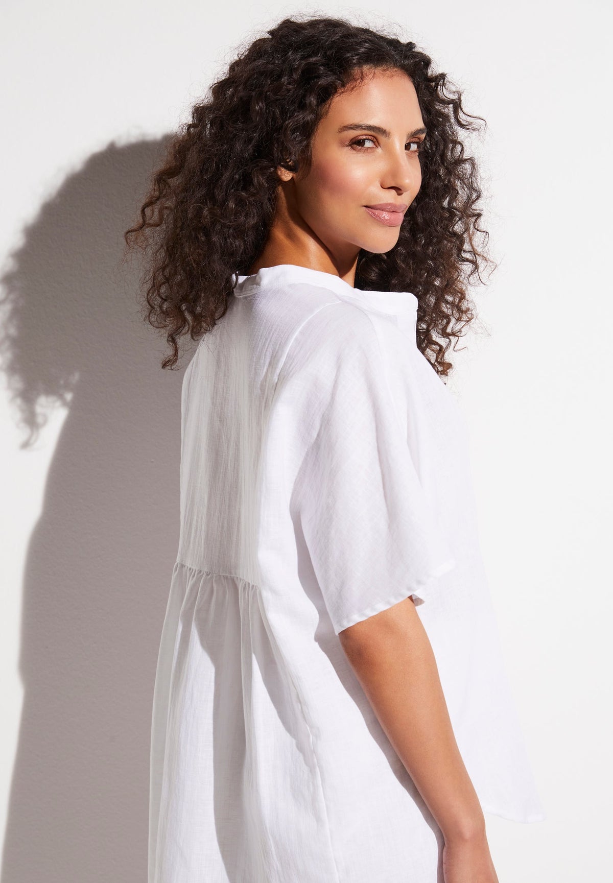 Linen Blend | Chemise avec fermeture frontale à boutons, manches courtes - white