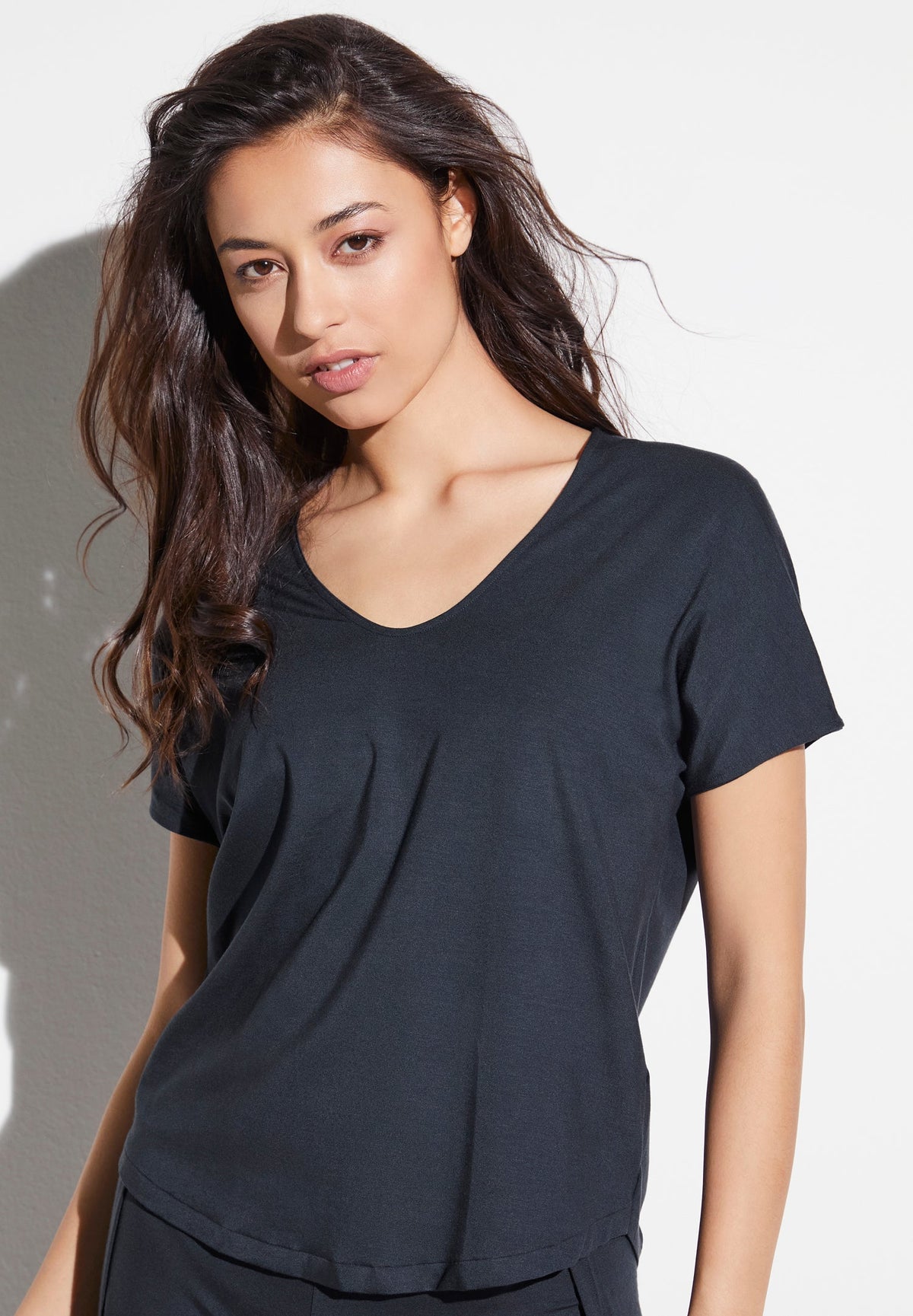 Pureness | T-Shirt Short Sleeve V-Neck - nearly black